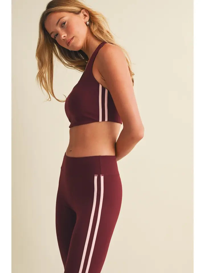Side stripe racerback sports bra