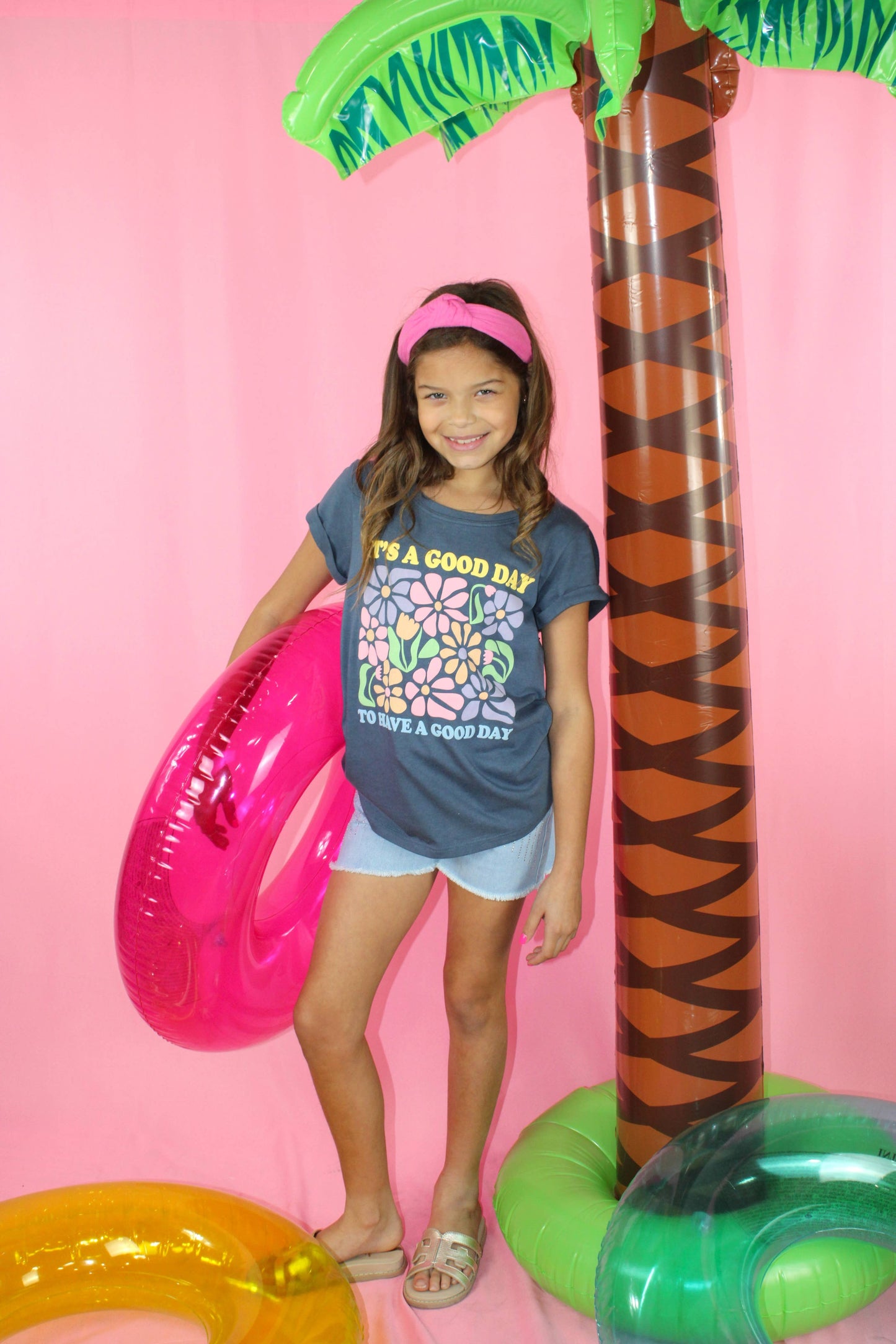 It's a good day to have a good day puff t-shirt