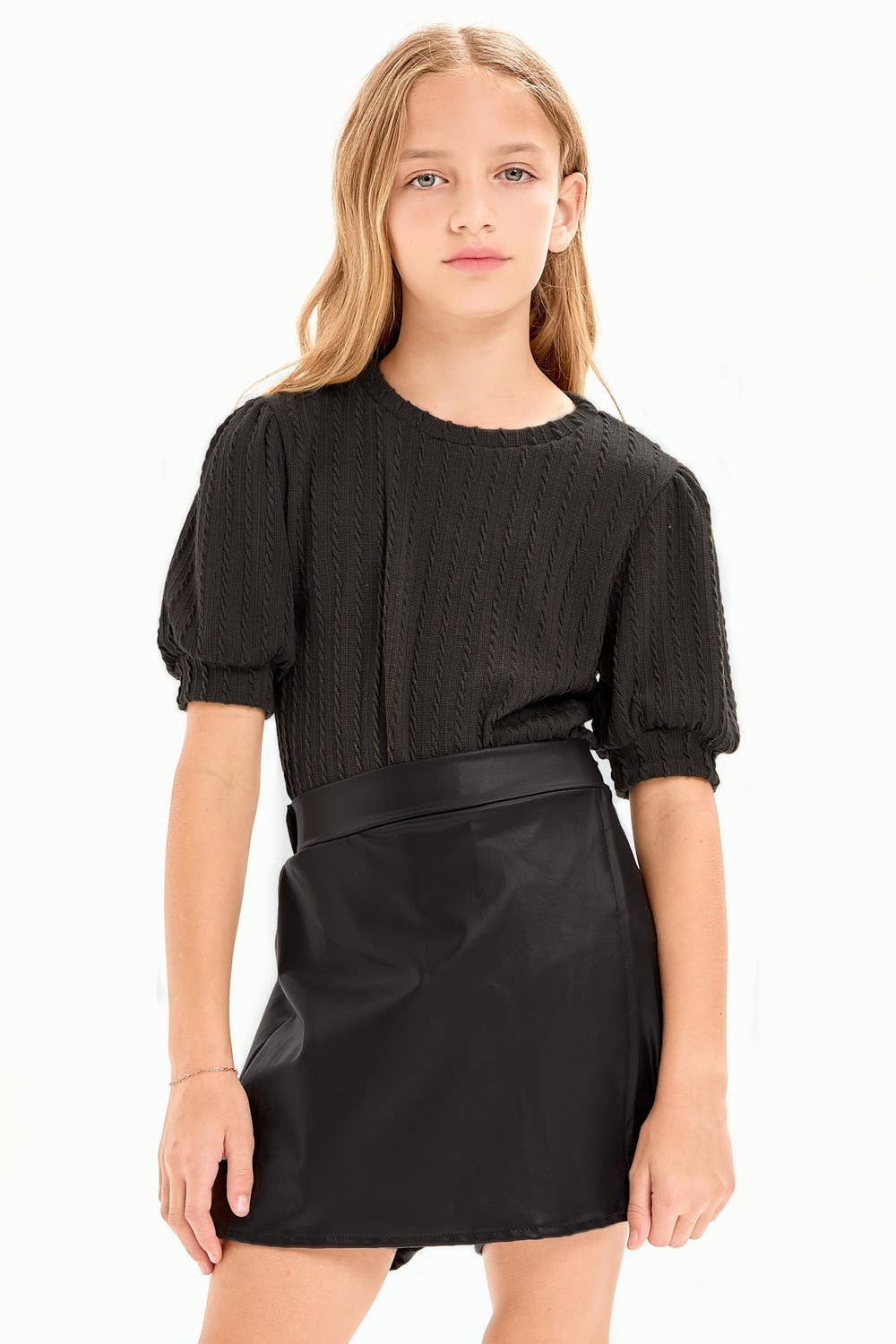 Embossed Knit Short Puff Sleeves Top