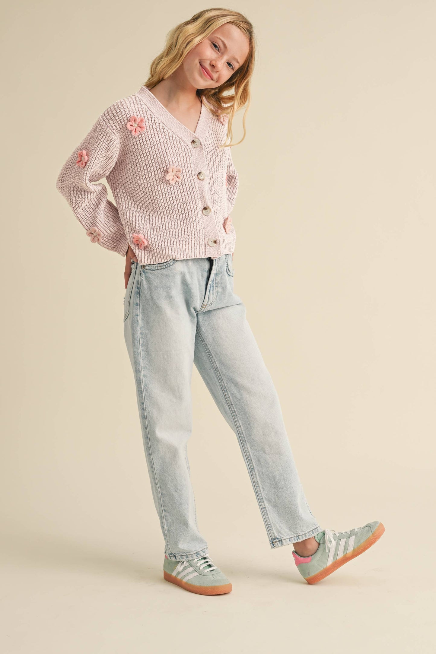 CARDIGAN WITH 3D CROCHET FLOWER