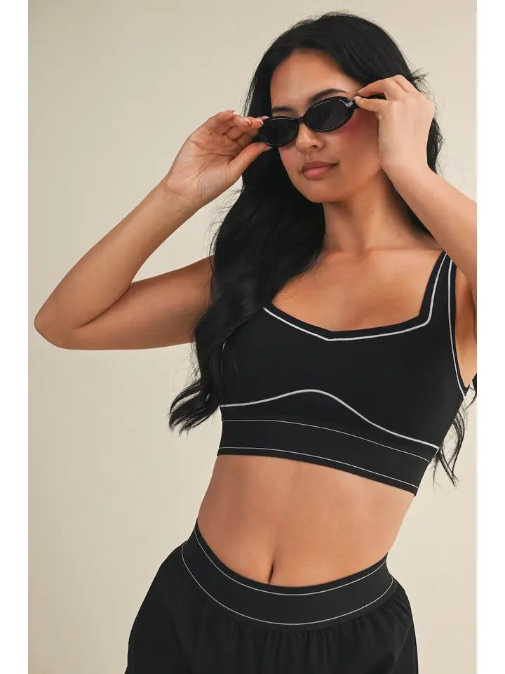 Contrast thread sports bra