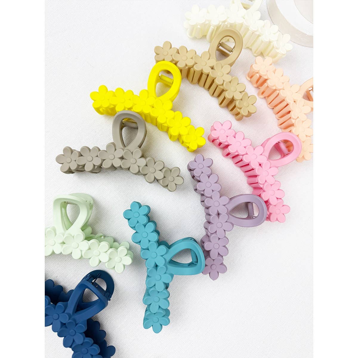 Flower Jumbo Hair Claw