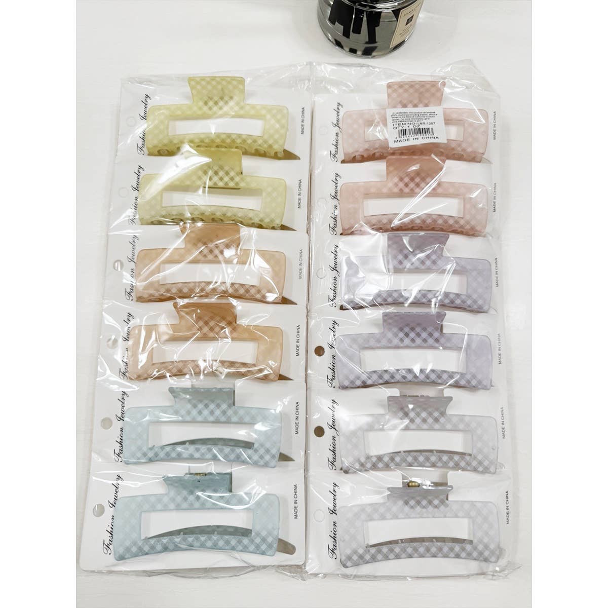 Checkered Soft Color Rectangle Hair Claw Clips