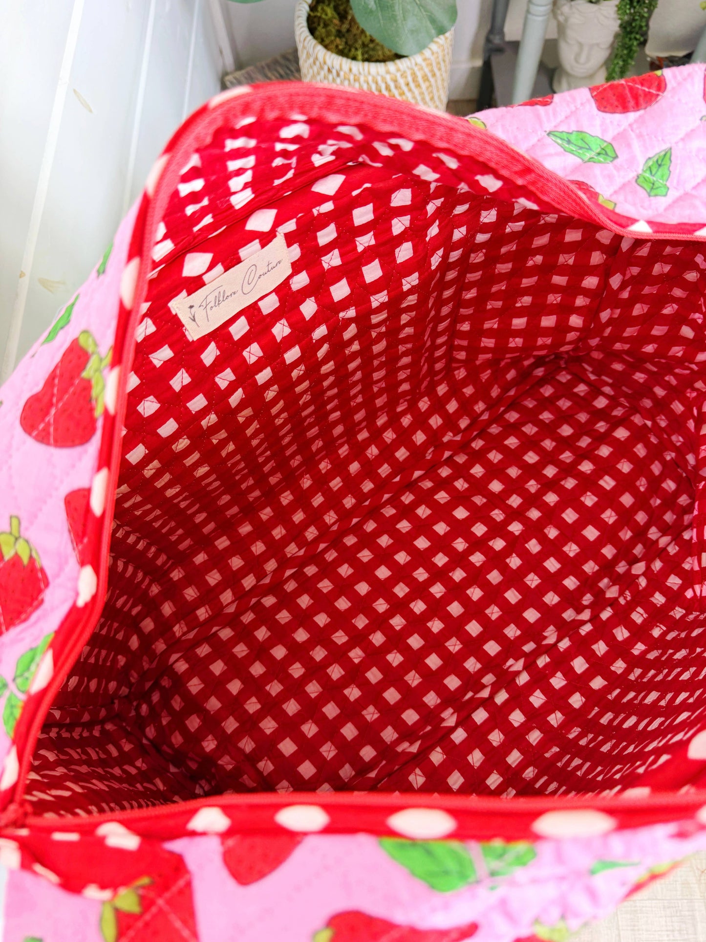 Quilted Duffle Bag - Strawberry