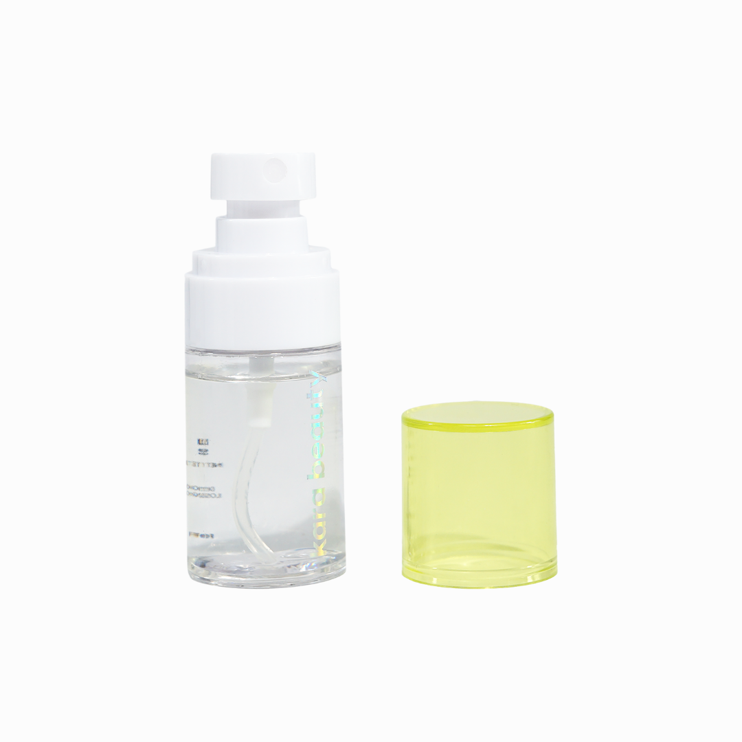 ESSENTIALS Long-Lasting Setting Spray
