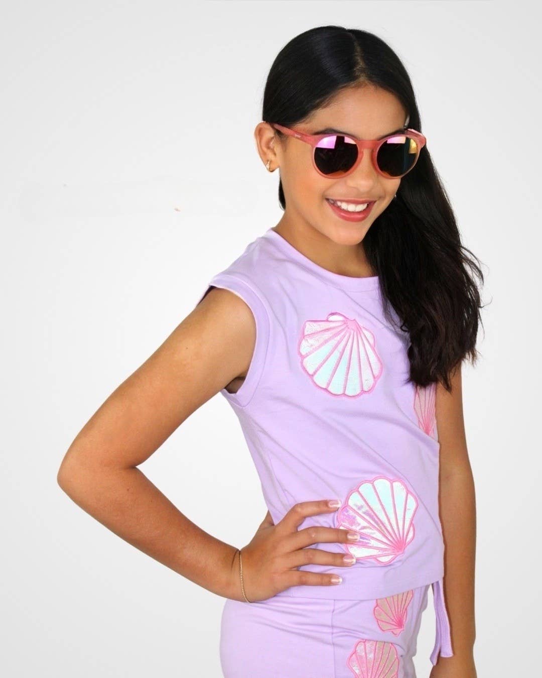 Seashells applique tank top