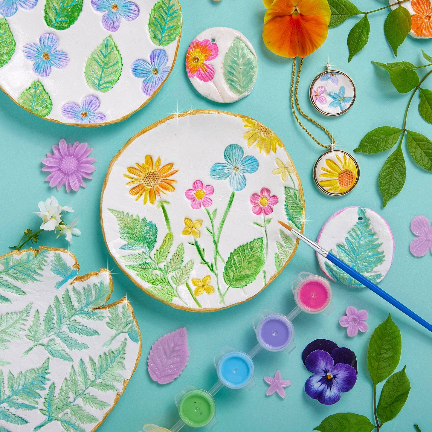 Wish Craft Flower Power Pottery
