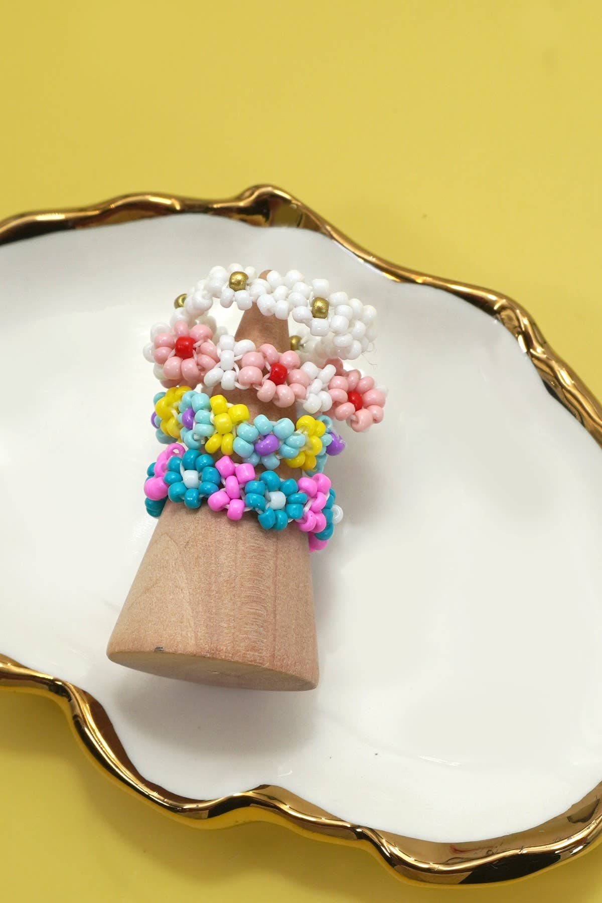 HANDMADE BEADED FLOWER STRETCH RINGS
