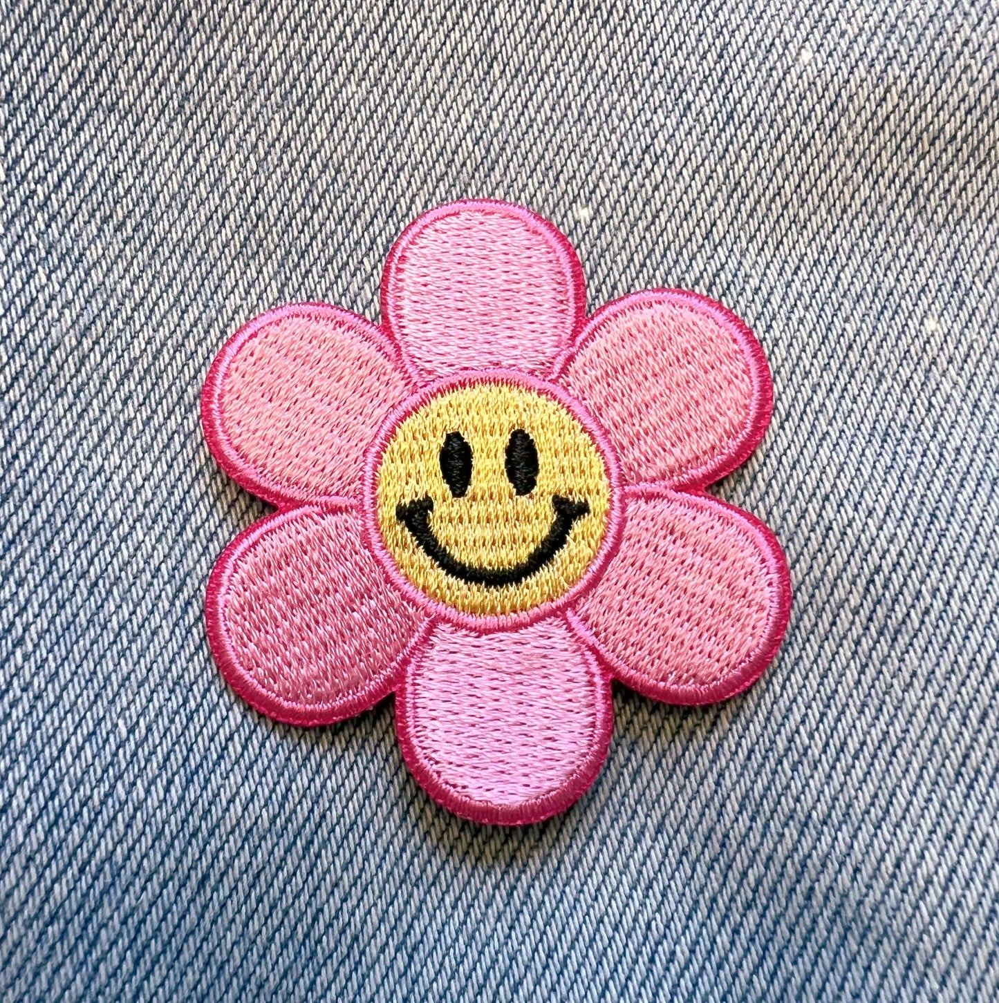 Smiley Daisy Patch