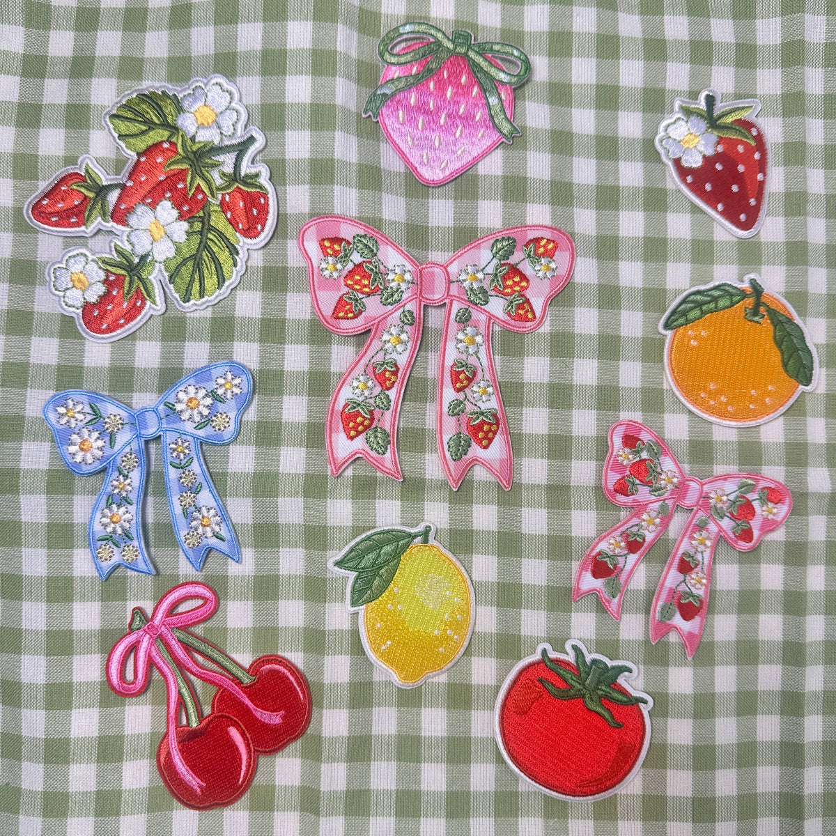 Daisy Bow Patch - Blue Gingham