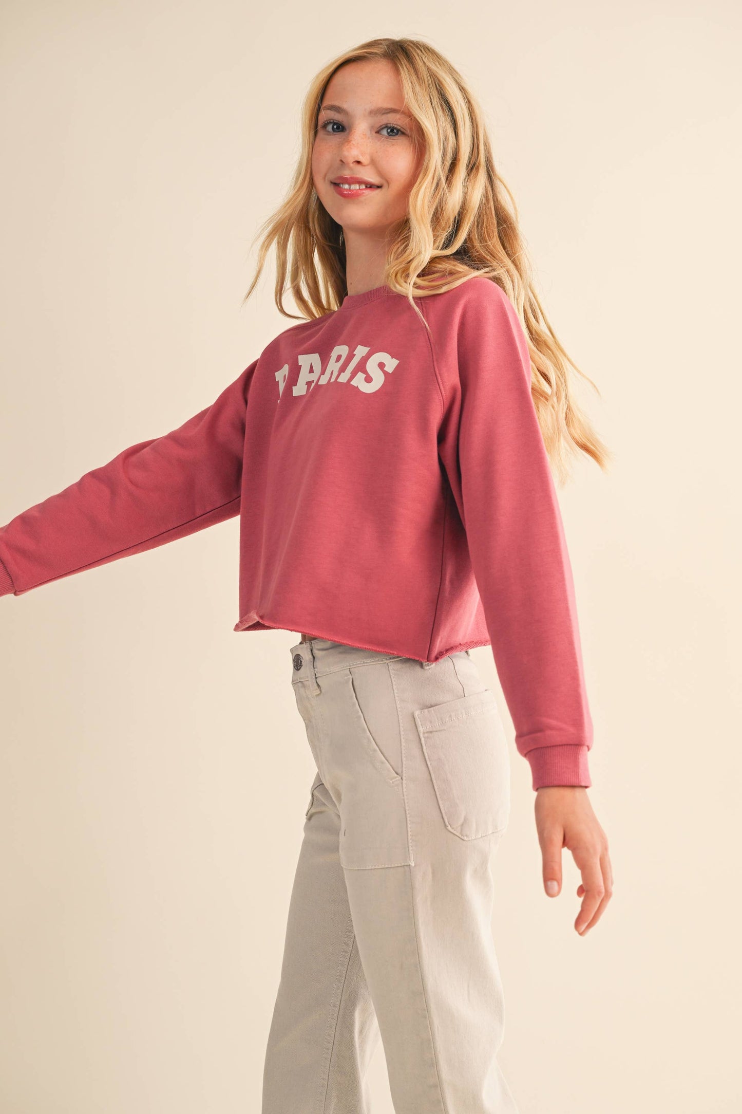 PARIS CROPPED RAGLAN SWEATSHIRT