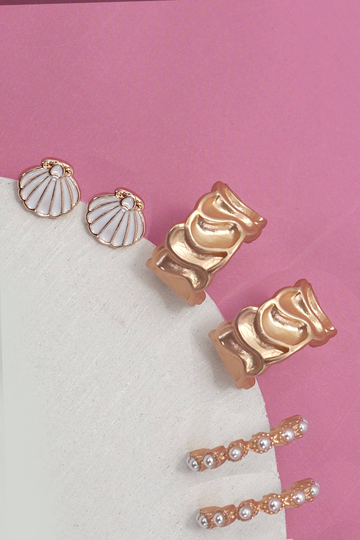 SEASHELLTRIO HOOP EARRINGS