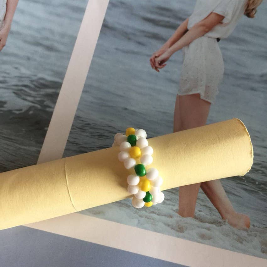 HANDMADE BEADED FLOWER STRETCH RINGS