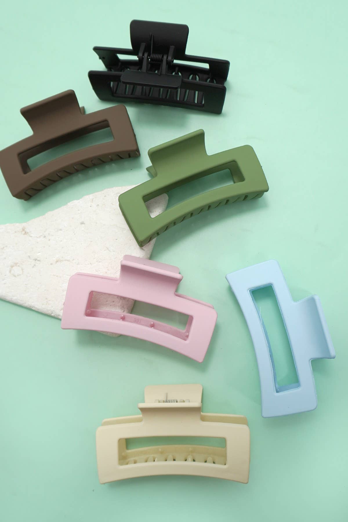 CLASSIC HAIR CLAW CLIPS