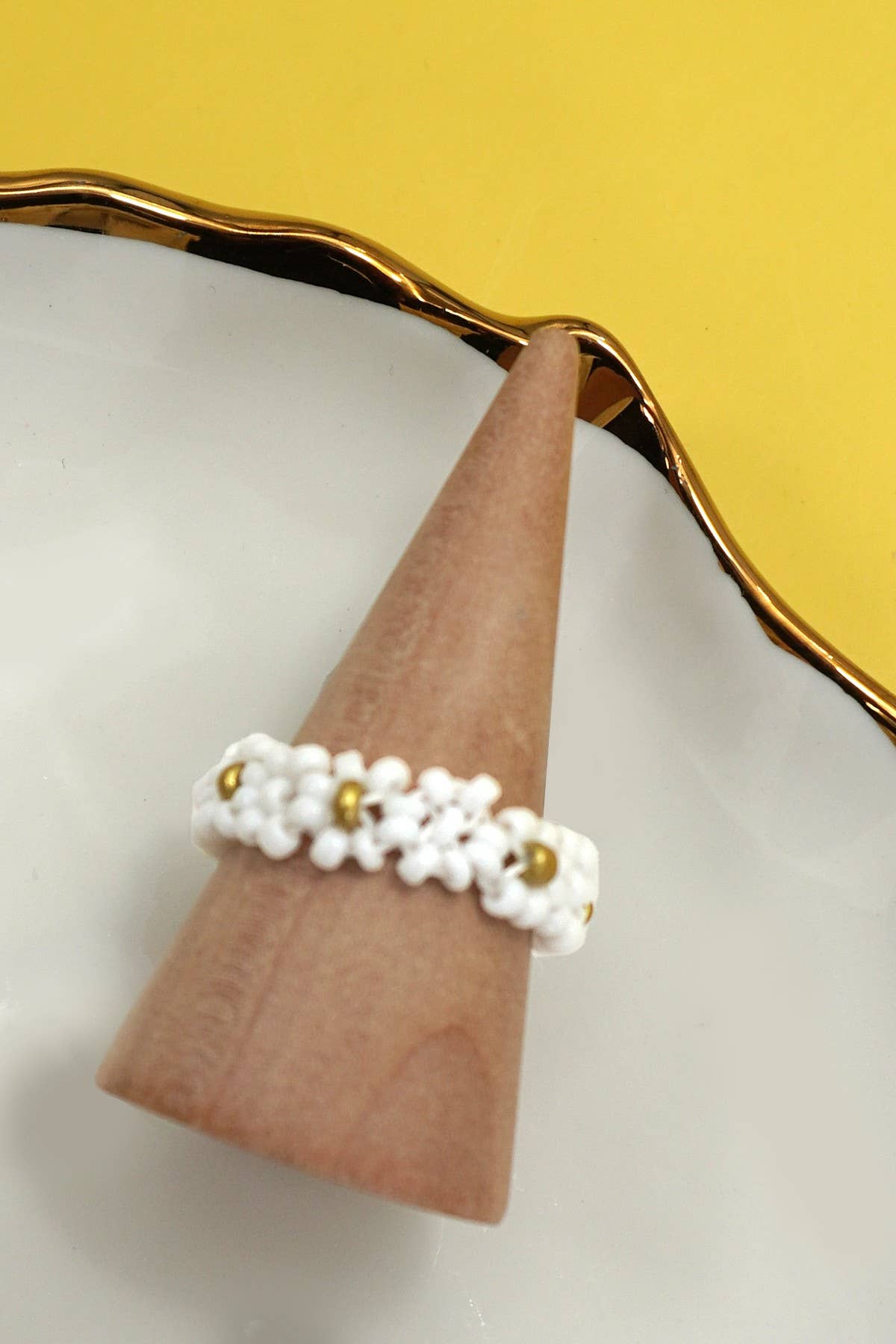 HANDMADE BEADED FLOWER STRETCH RINGS