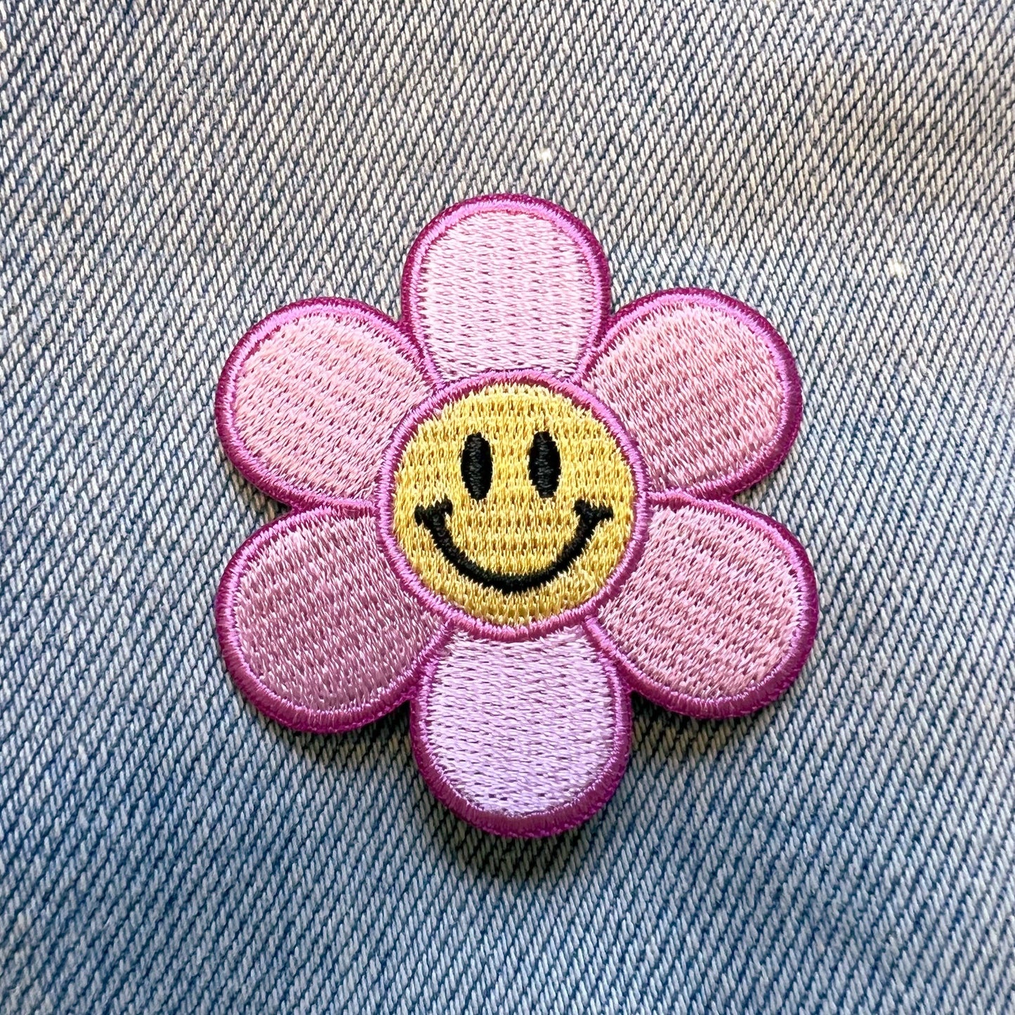 Smiley Daisy Patch