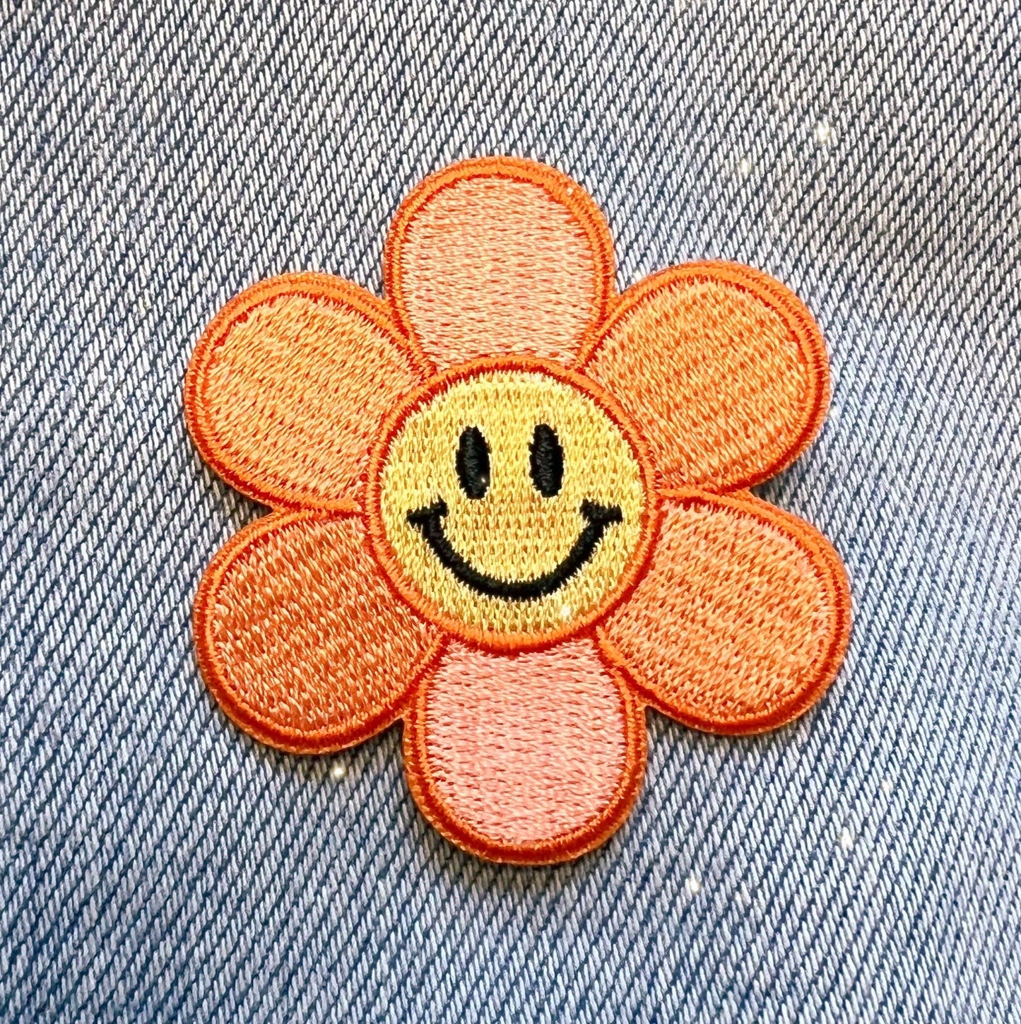 Smiley Daisy Patch