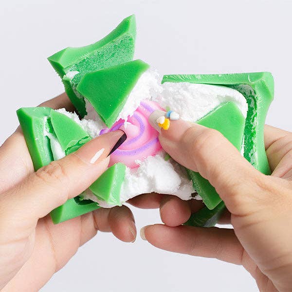 Wax Clay Squishies® Mystery Wax Crack
