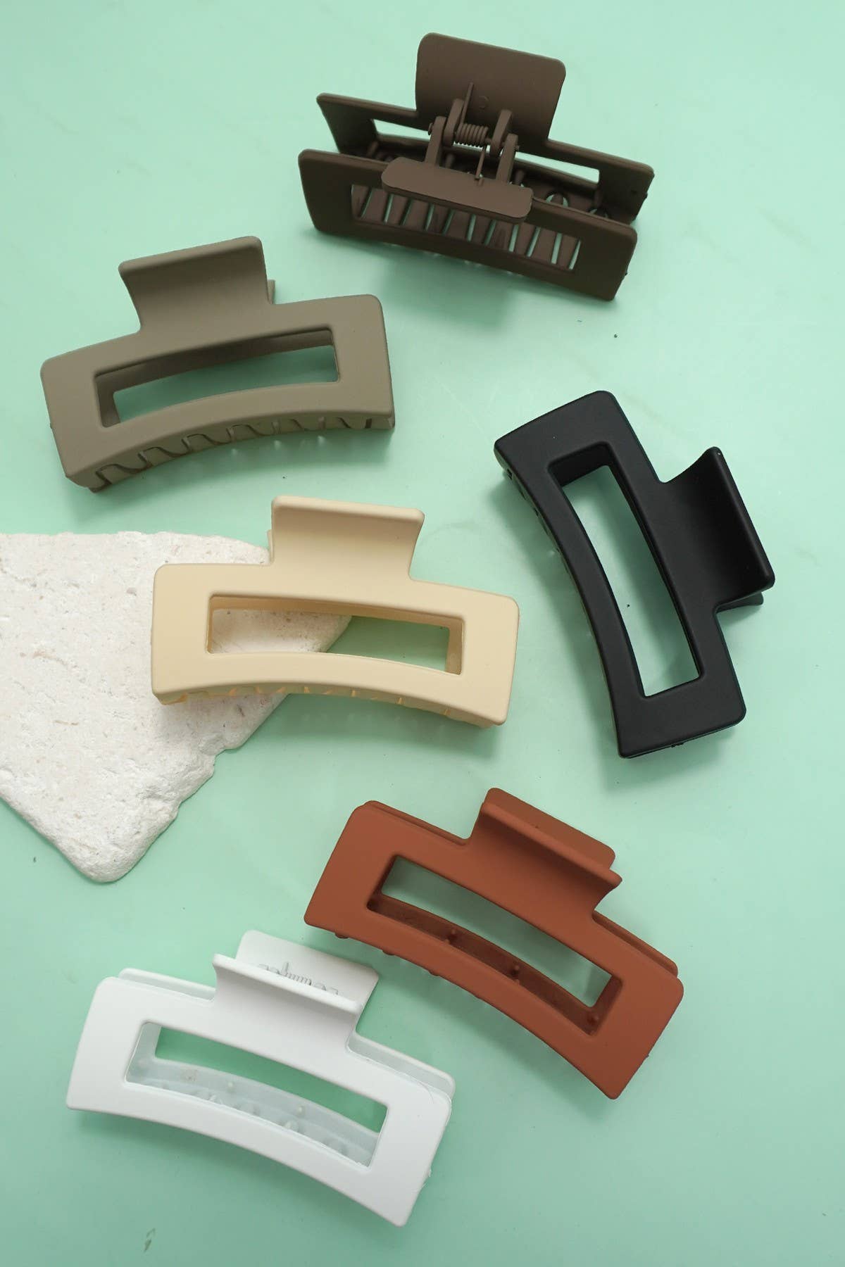 CLASSIC HAIR CLAW CLIPS