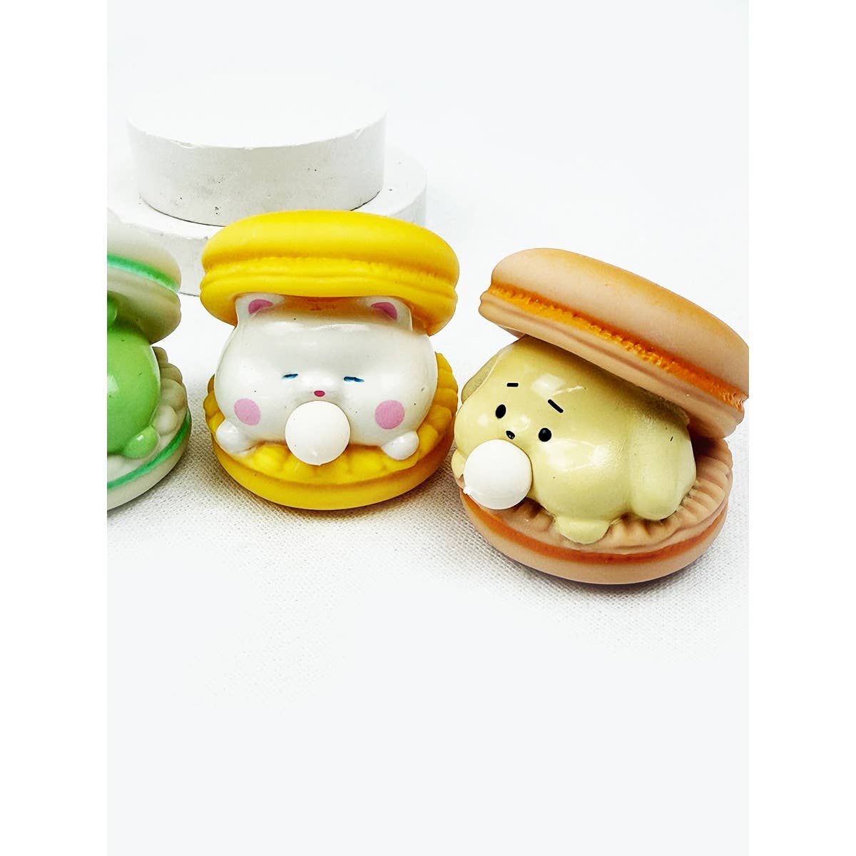 Macaroon Squeeze Animals Spit Bubble Toy