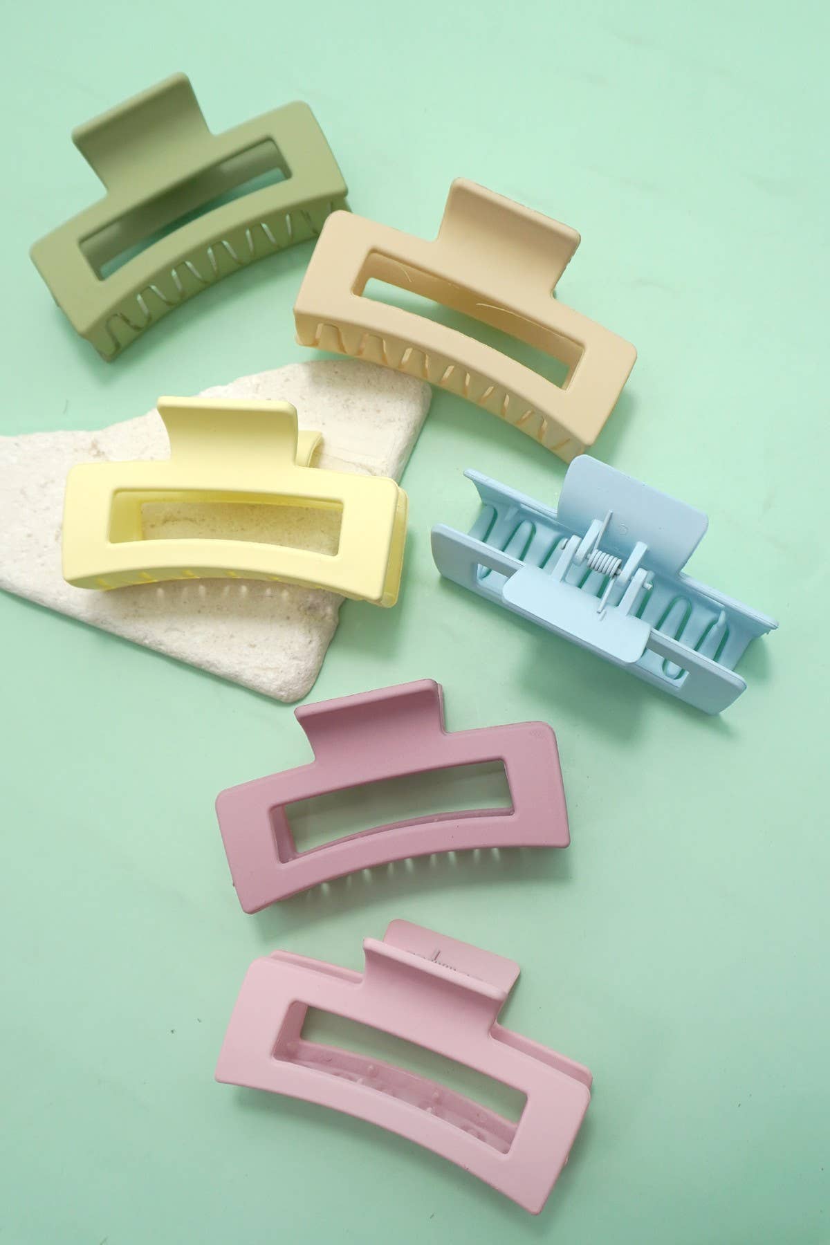 CLASSIC HAIR CLAW CLIPS