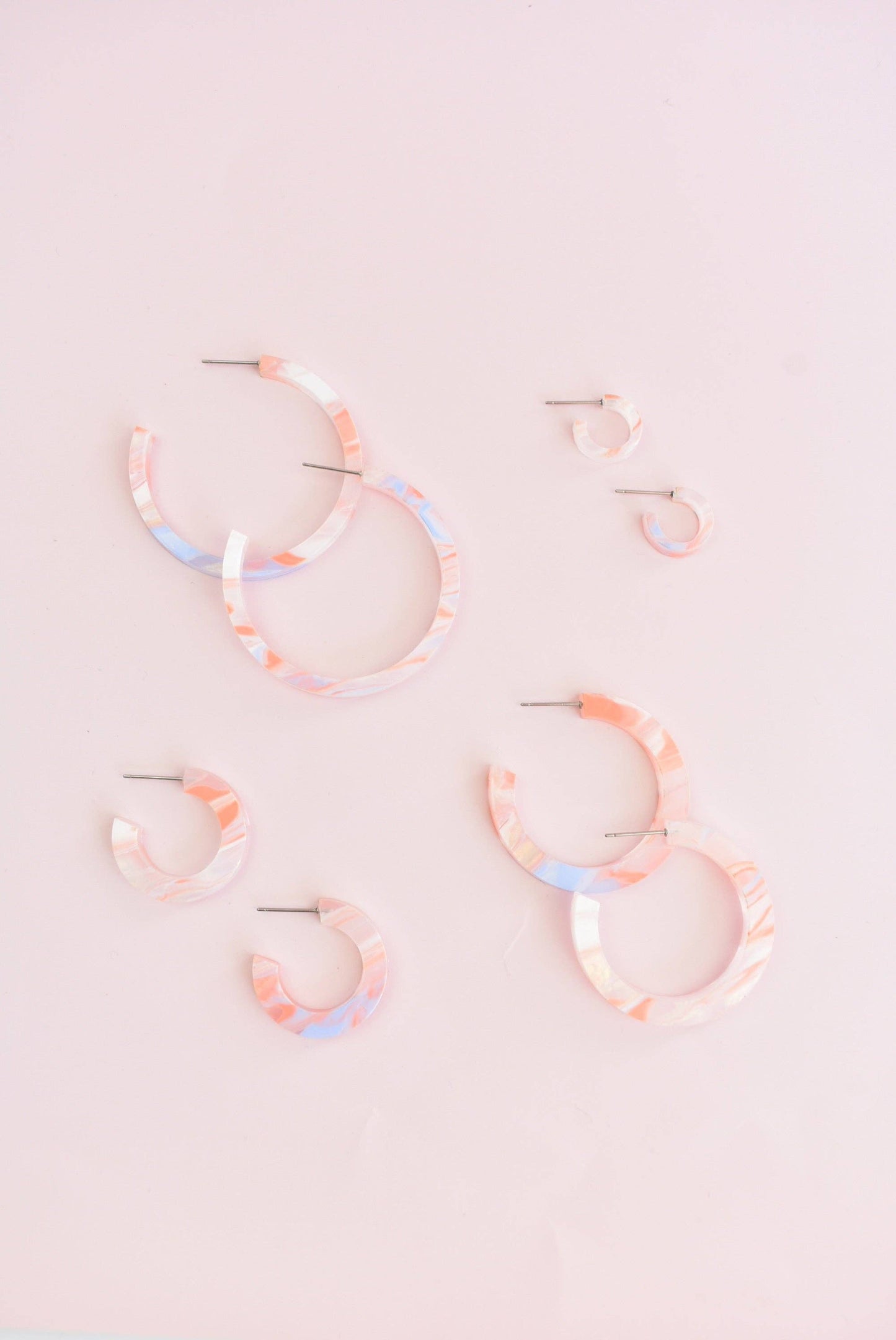 SHERBET MARBLE HOOP EARRINGS