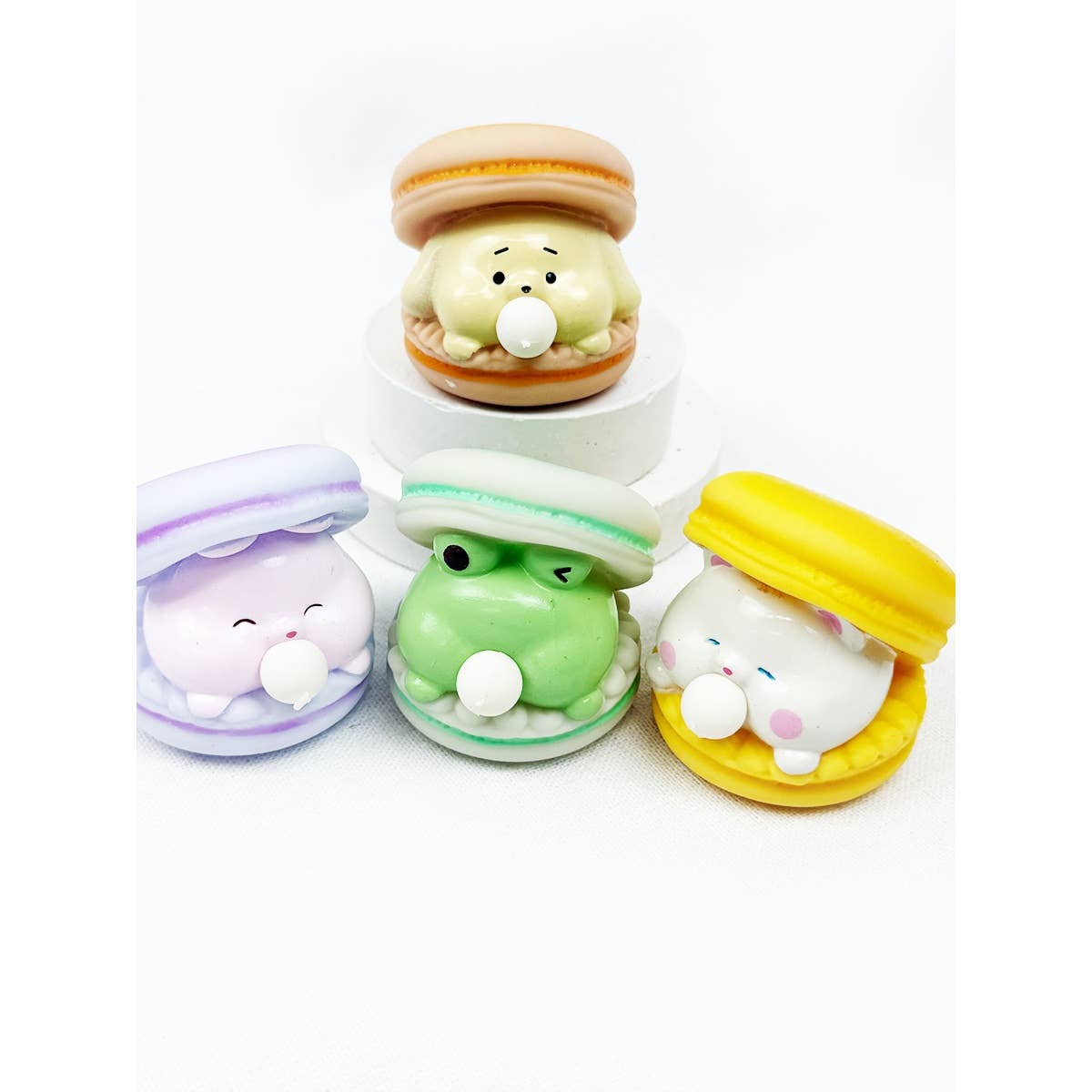 Macaroon Squeeze Animals Spit Bubble Toy