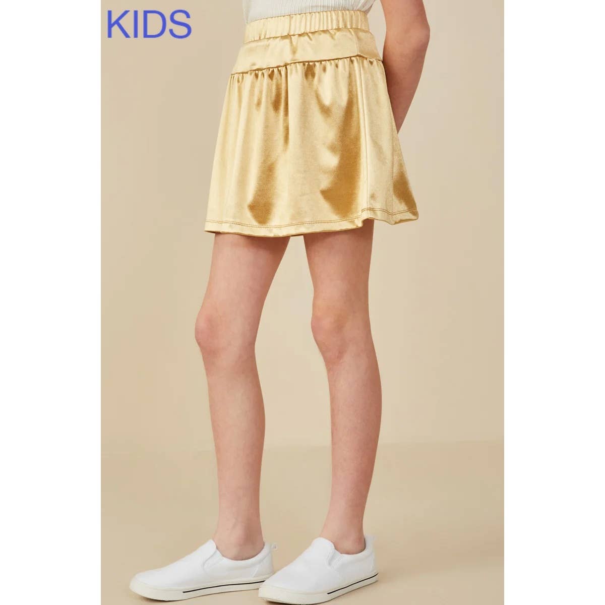 Girls Elastic Waist Banded Metallic Skirt