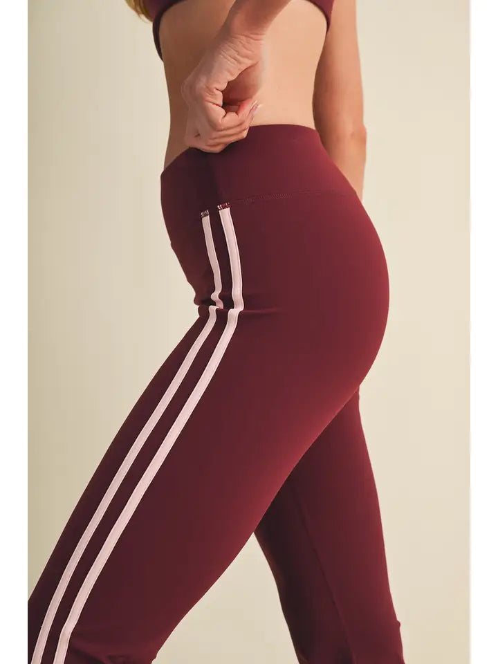 Side stripe flare legging