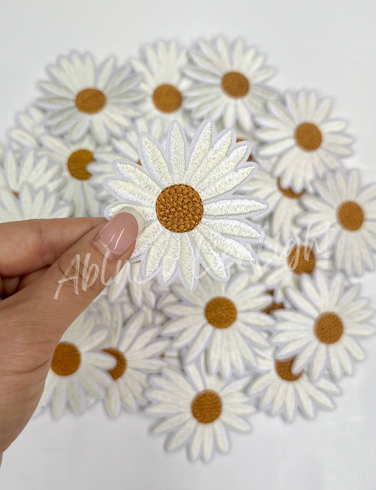 White daisy flower hat filler embroidery patch iron on 