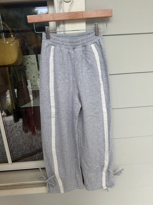 Lace & Bow trim sweatpants