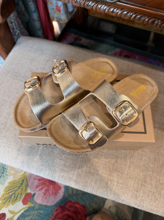 Belky Slide Sandal