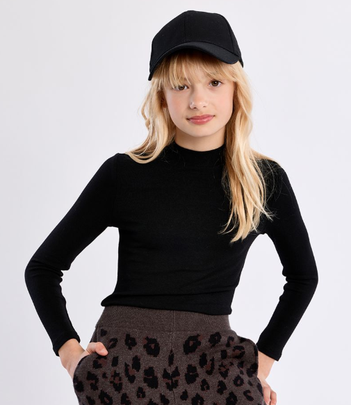 Black Knitted Undersweater