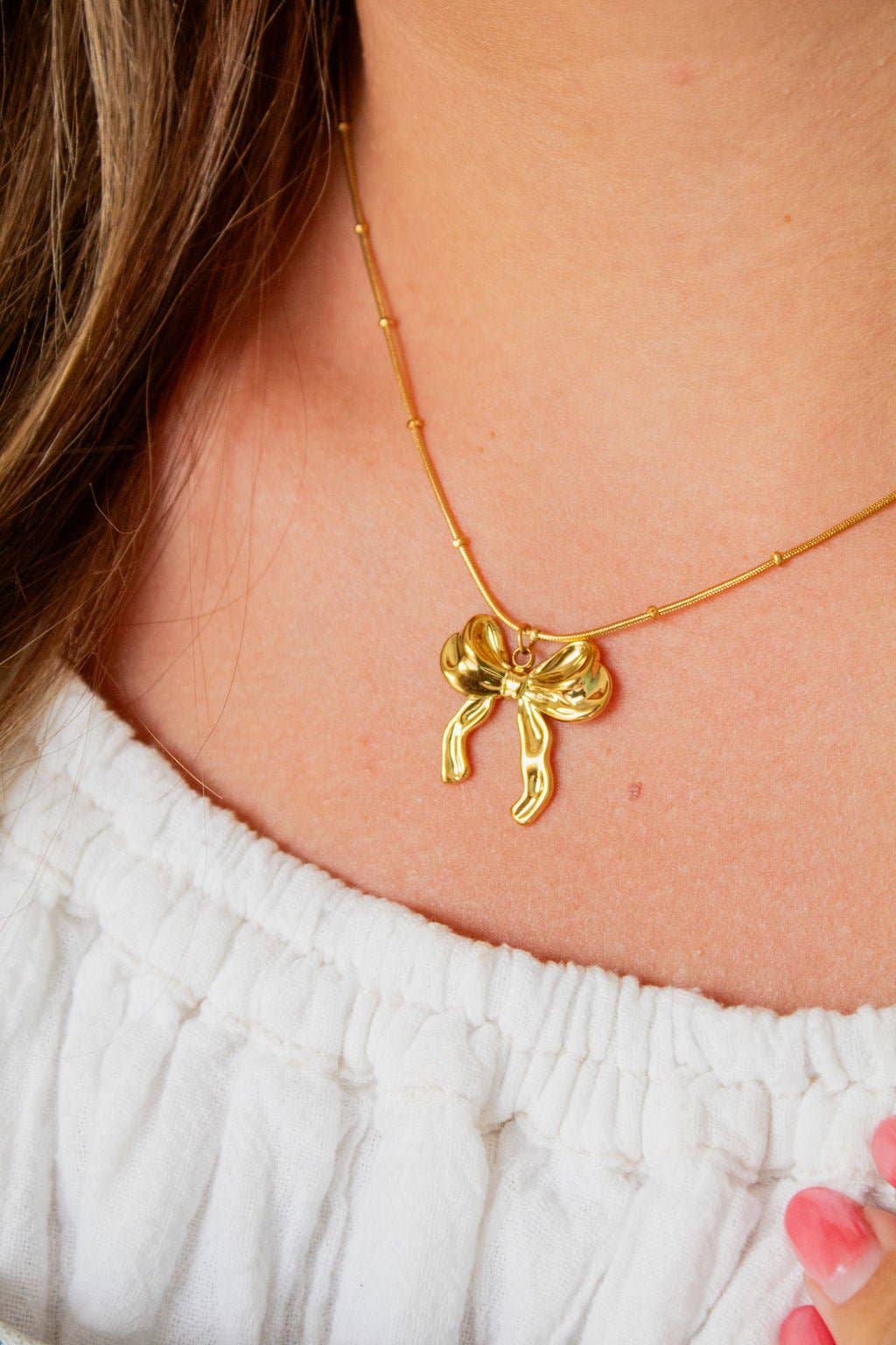 Charming Bow Necklace