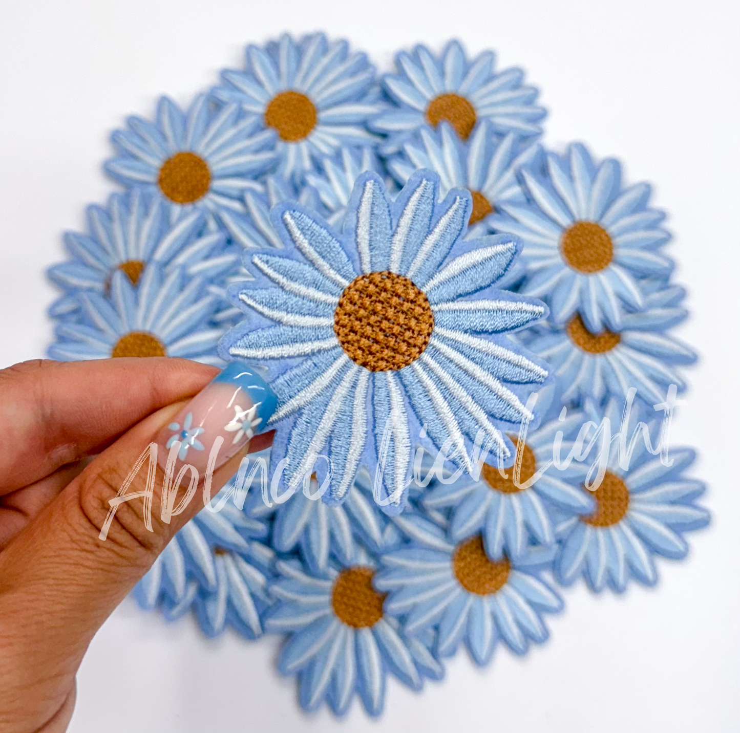 Light blue daisy flower hat filler embroidery patch iron on
