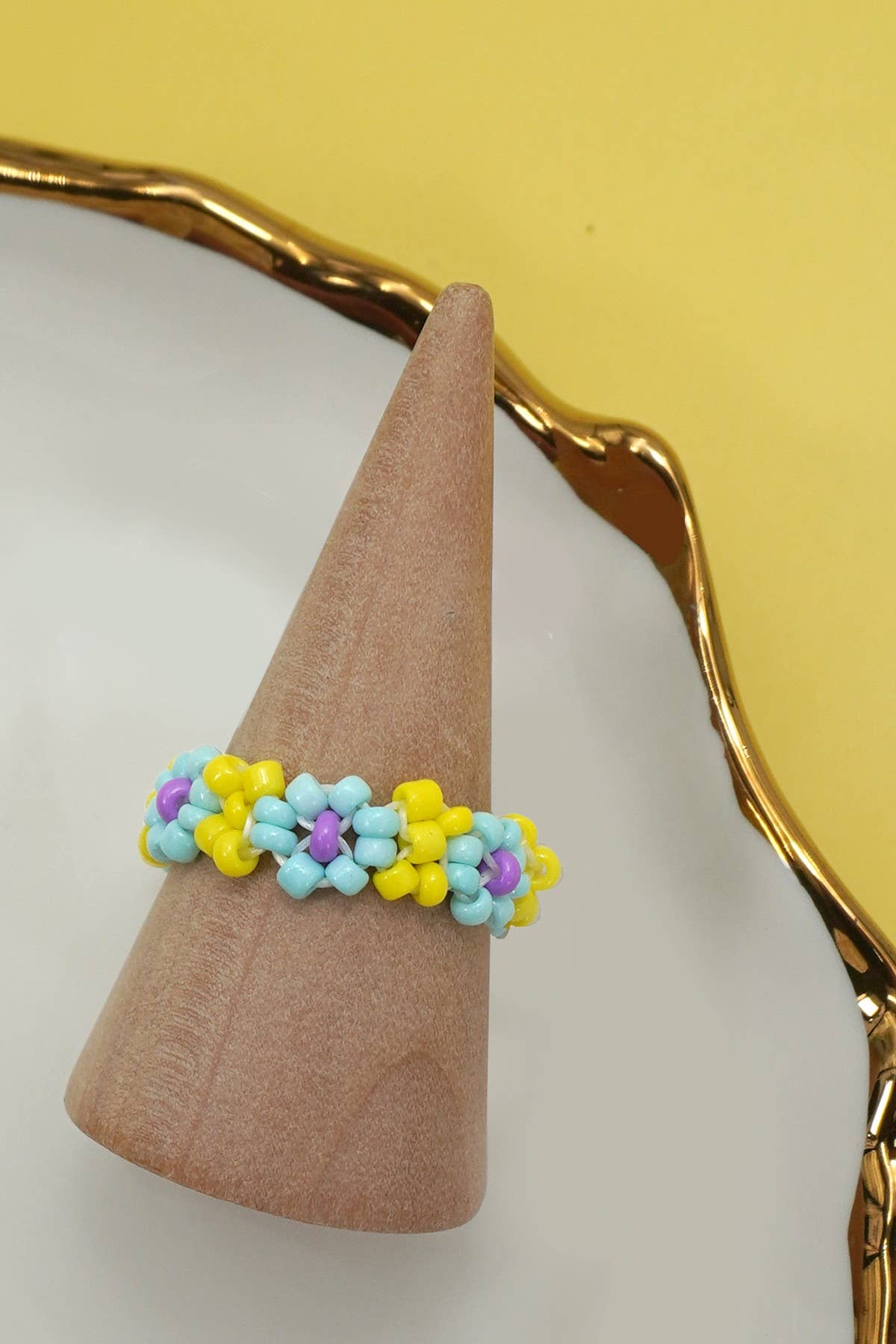 HANDMADE BEADED FLOWER STRETCH RINGS