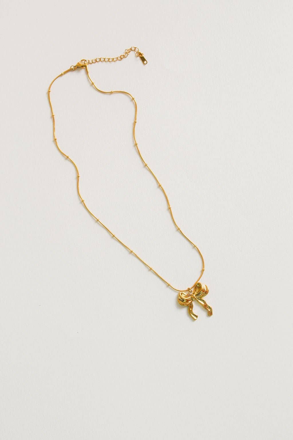 Charming Bow Necklace