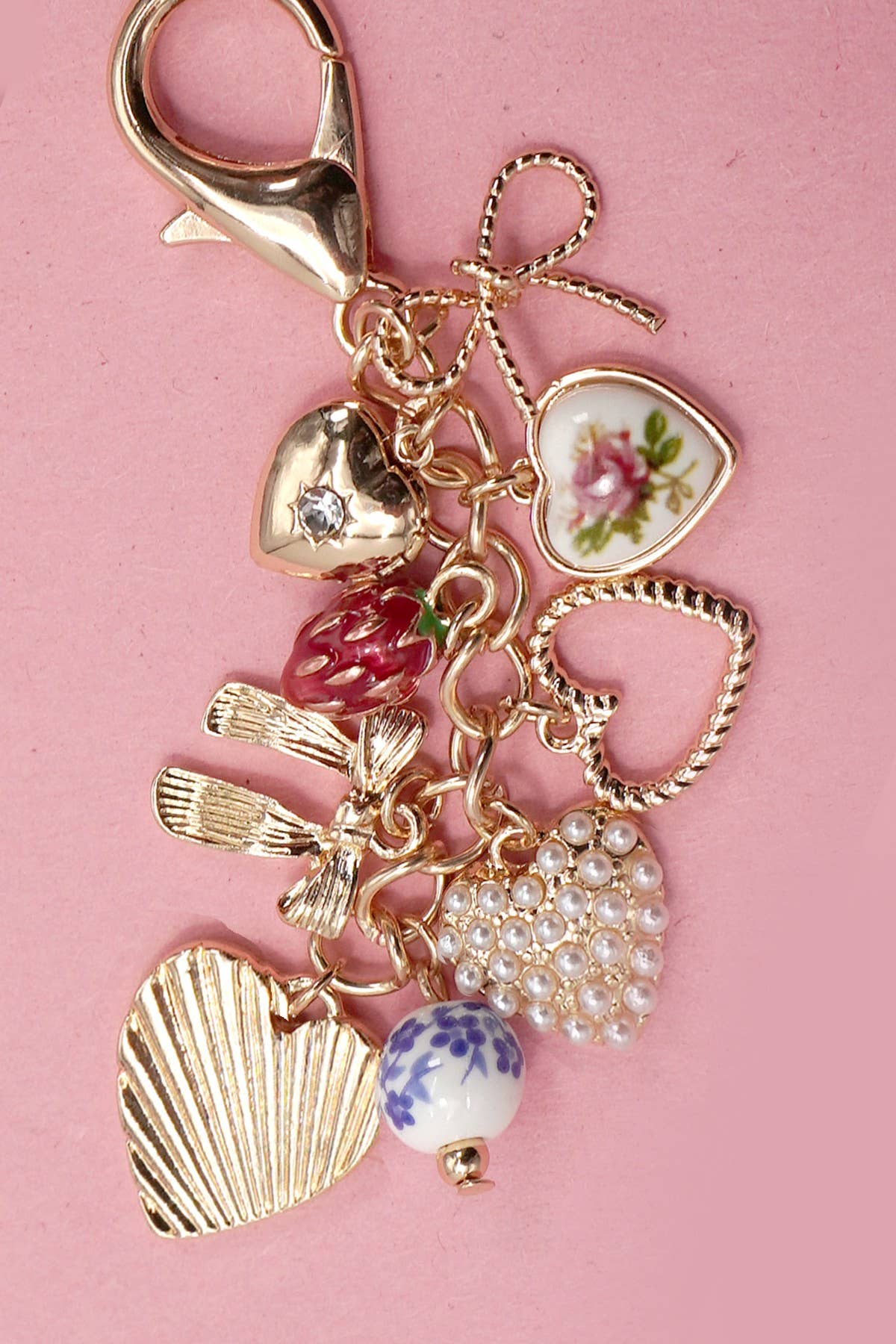 BOWS HEARTS PEARL STRAWBERRY KEYCHAIN