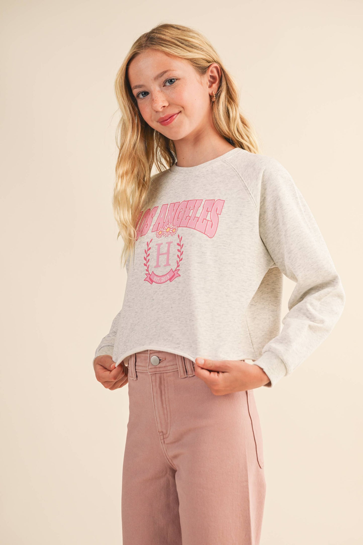 LA CROPPED RAGLAN SWEATSHIRT