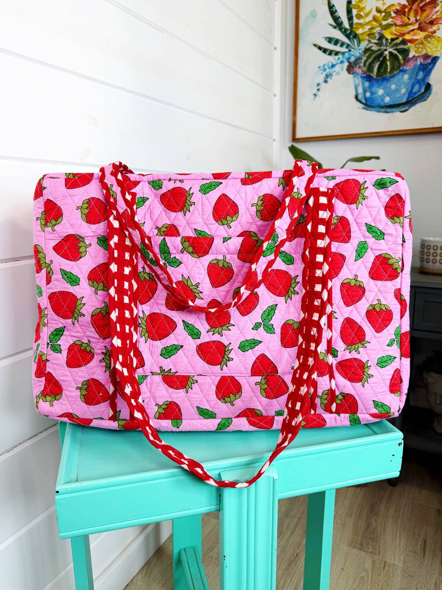 Quilted Duffle Bag - Strawberry