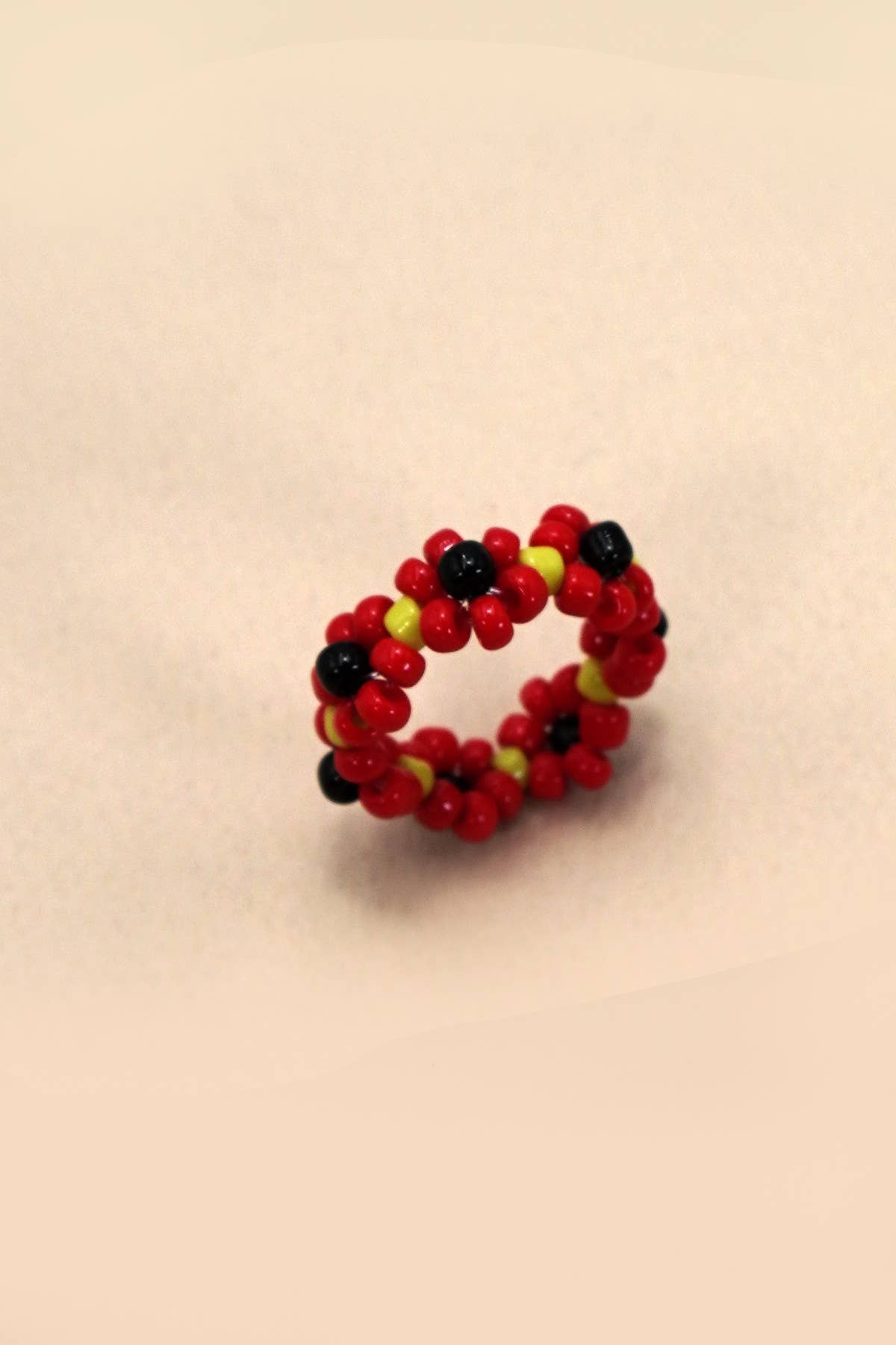 HANDMADE BEADED FLOWER STRETCH RINGS